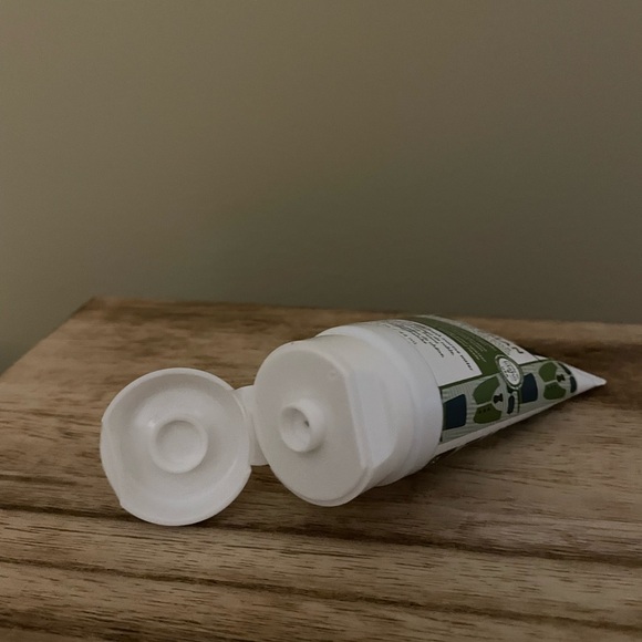 Scentsy perfect gentleman face balm - Picture 4 of 4